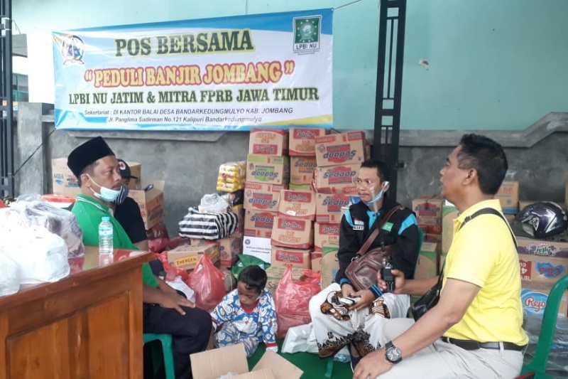 Semakin Meluas, LPBINU Lumajang Turut Serta Tangani Banjir Jombang