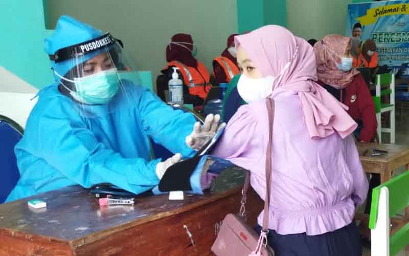 Gandeng Polres, PC PMII Lumajang Gelar Vaksinasi Massal