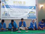 M Hamdan Maulana (Tengah) Ketua Rayon Mahameru Terpilih PMII STKIP PGRI Lumajang