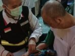 Jelang Kepulangan ke Indonesia, Petugas Haji Lumajang Lakukan Pengecekan Kesehatan Jemaah