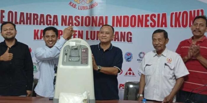 Lakpesdam NU Lumajang Berikan Bantuan Oxygen Konsentrator pada KONI Lakpesdam NU Lumajang Berikan Bantuan Oxygen Konsentrator pada KONI