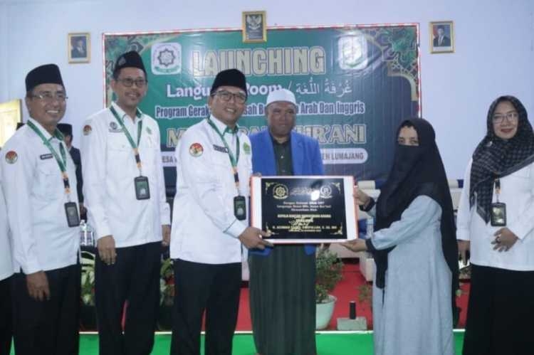 MTs Insan Qurani Launching Language Room MTs Insan Qurani Launching Language Room