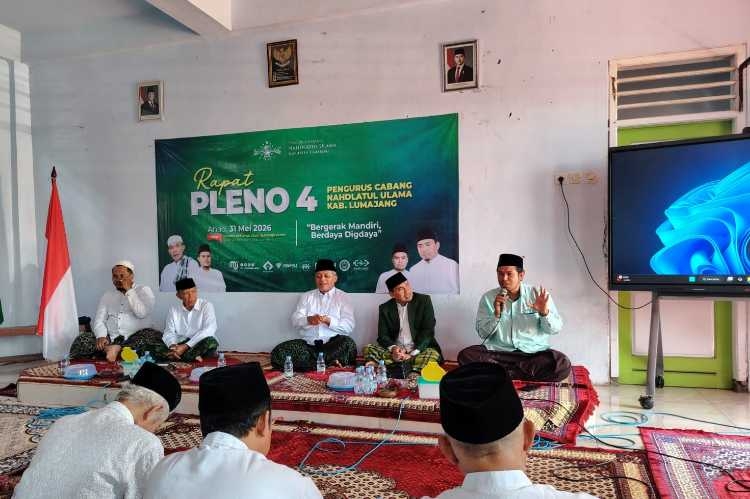 BMTNU Lumajang meluncurkan aplikasi keuangan digital BMTNU Lumajang meluncurkan aplikasi keuangan digital