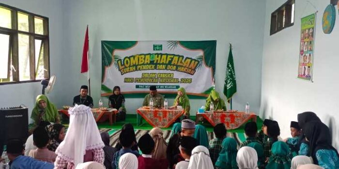 Muslimat NU Klakah menggelar lomba hafalan surat pendek dan doa harian Muslimat NU Klakah menggelar lomba hafalan surat pendek dan doa harian