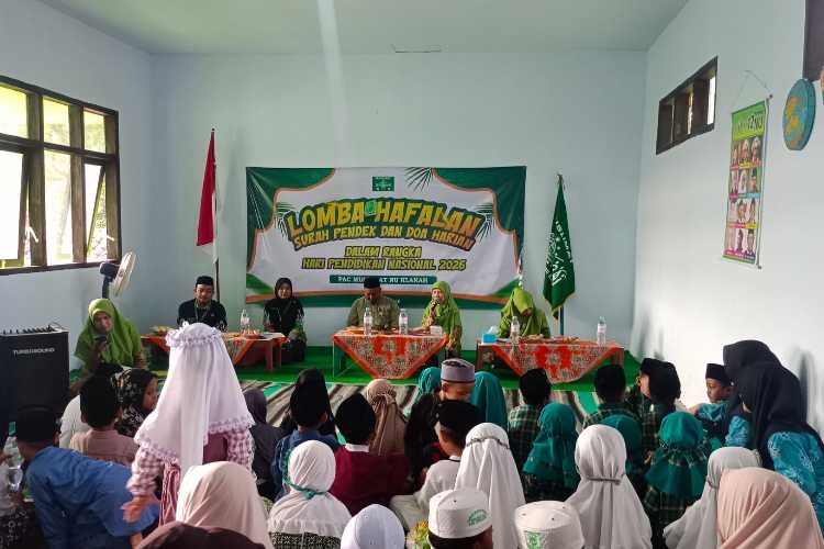 Muslimat NU Klakah menggelar lomba hafalan surat pendek dan doa harian Muslimat NU Klakah menggelar lomba hafalan surat pendek dan doa harian